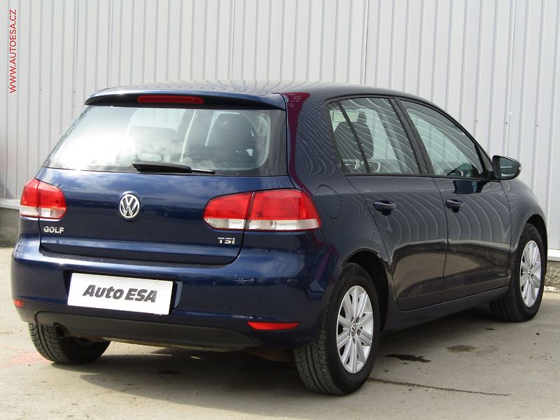 Volkswagen Golf (2010) 1.2TSi, 1.maj,ČR, servis - fotka 4 z 15