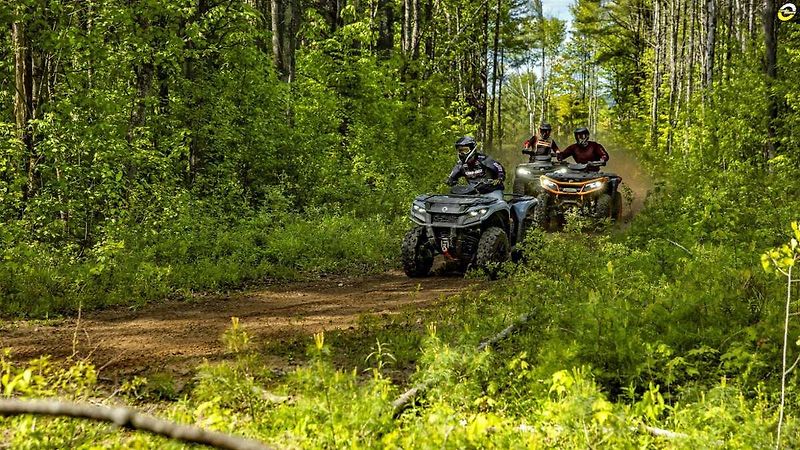 Can-Am Outlander 1000R XT-P (2026) T ABS SAS MY26 - fotka 5 z 20