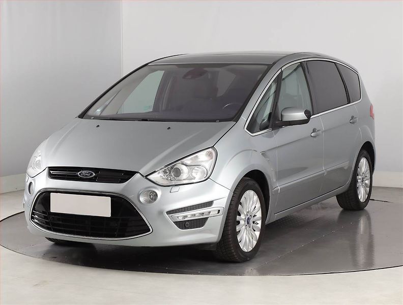 Ford S-MAX (2012) Titanium 2.0 TDCi, Automat - fotka 2 z 21