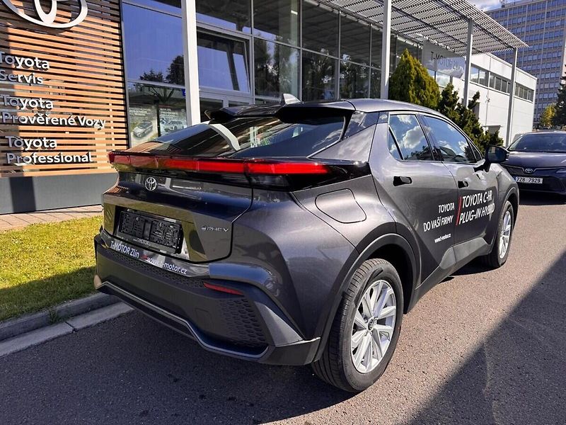 Toyota C-HR 2.0 Comfort, Plug-in hybrid - fotka 3 z 13