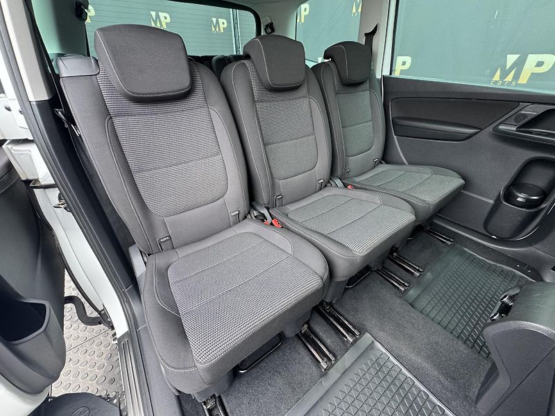 Volkswagen Sharan (2017) 2.0TDi 110kW 4M Highline 7míst - fotka 23 z 52