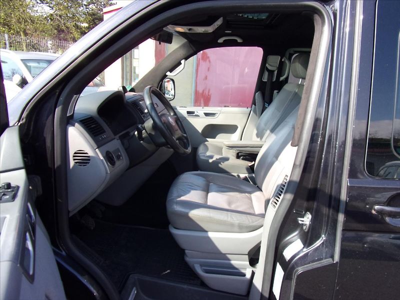 Volkswagen Multivan 2,5 TDI Comfortline 4x4 - fotka 18 z 27