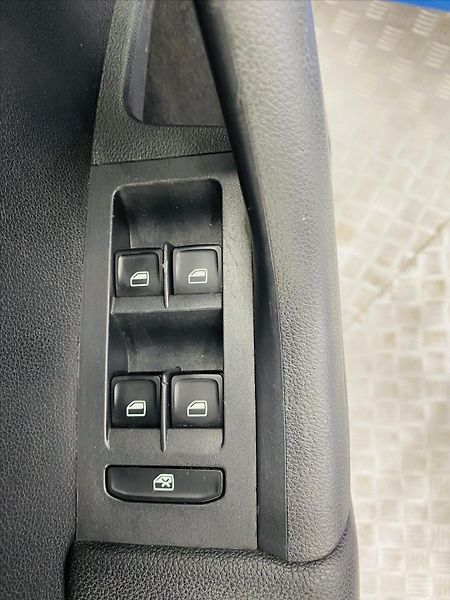 Škoda Octavia 2,0 TDI DSG 135 kW RS - fotka 12 z 24