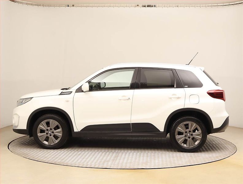 Suzuki Vitara (2021) 1.4 BoosterJet, ČR,1.maj - fotka 3 z 21