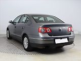 Volkswagen Passat (2005) 2.0 TDI, po STK, CZ doklady - náhled 3