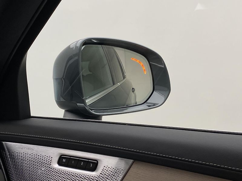 Volvo XC90 (2026) T8 AWD Plug-in BRIGHT ULTRA - fotka 36 z 75