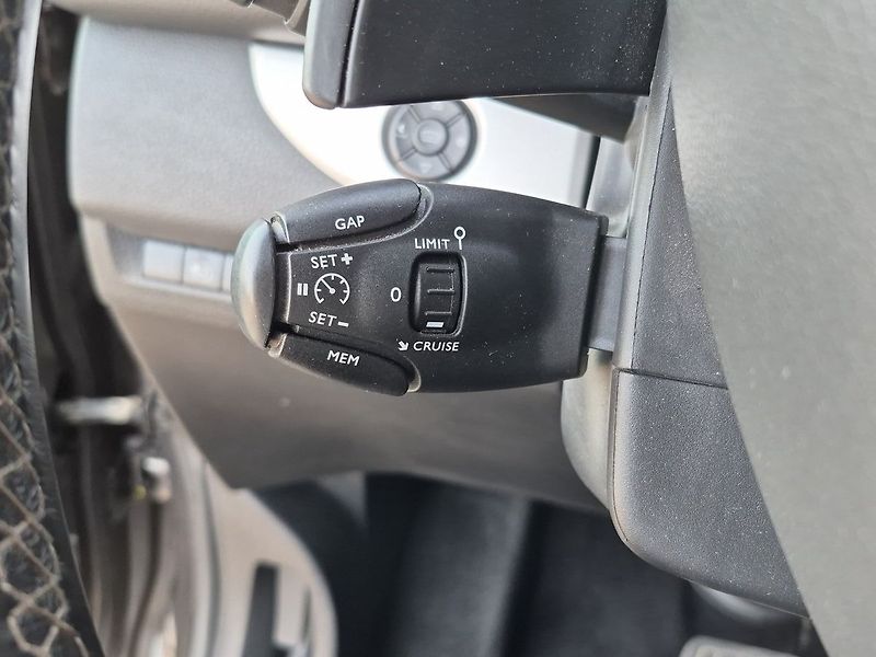 Toyota ProAce VIP L2 2.0 D-4D 130Kw - fotka 17 z 28
