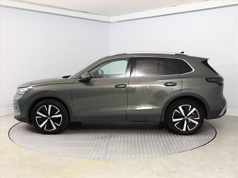 Volkswagen Tiguan (2024) 1.5 eTSI - fotka 3 z 21