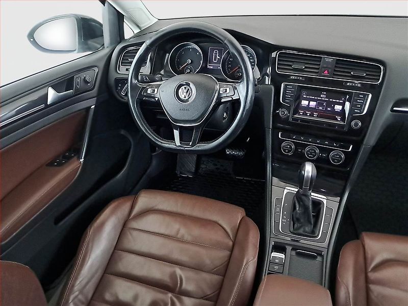 Volkswagen Golf (2014) 2.0 TDI, Automat, Serv.kniha - fotka 7 z 17