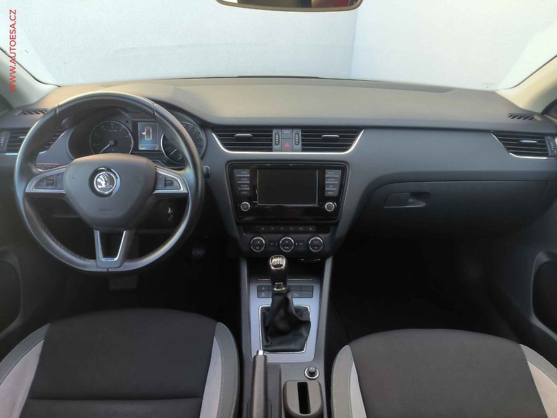Škoda Octavia (2017) 1.4 TSi, Joy, bixenon - fotka 8 z 21