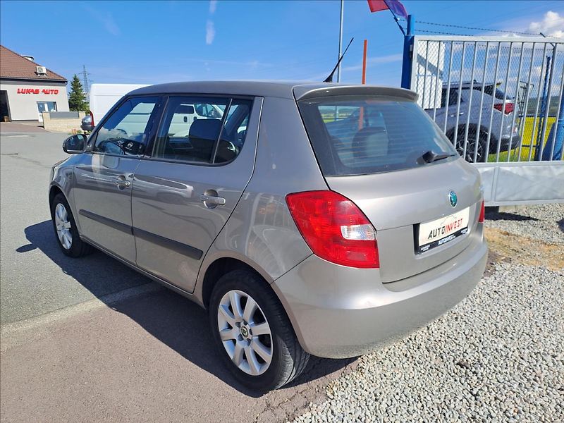 Škoda Fabia 1,4 i 16V KLIMA - fotka 4 z 14