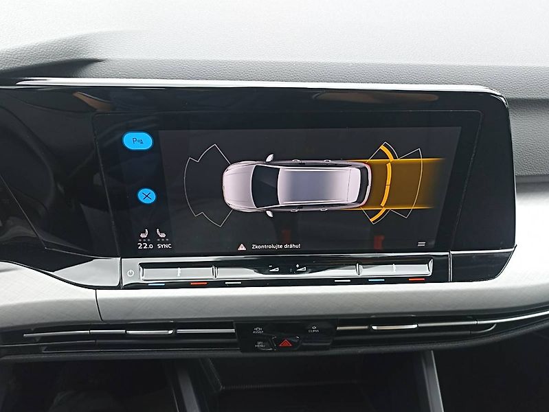 Volkswagen Golf (2023) 1.5 TSI 96kW tažné manuál - fotka 10 z 31