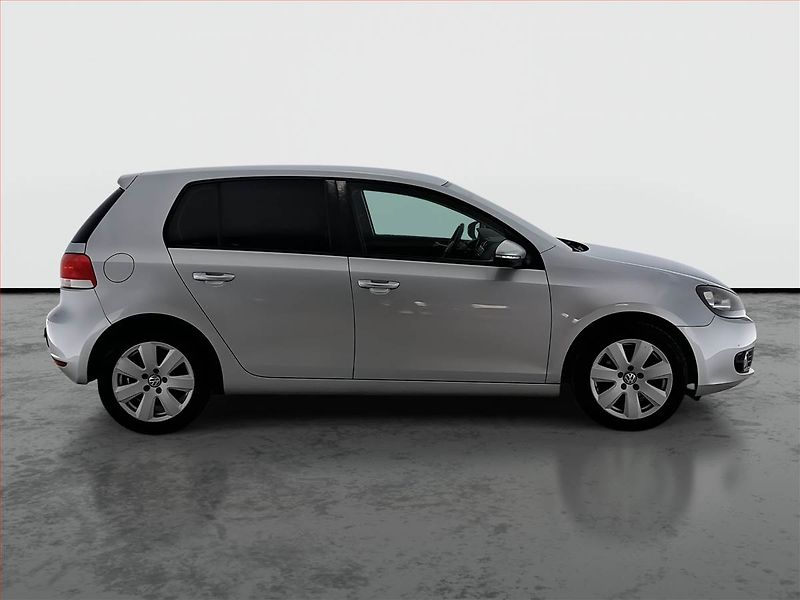 Volkswagen Golf (2012) 1.2 TSI, Tempomat - fotka 6 z 18