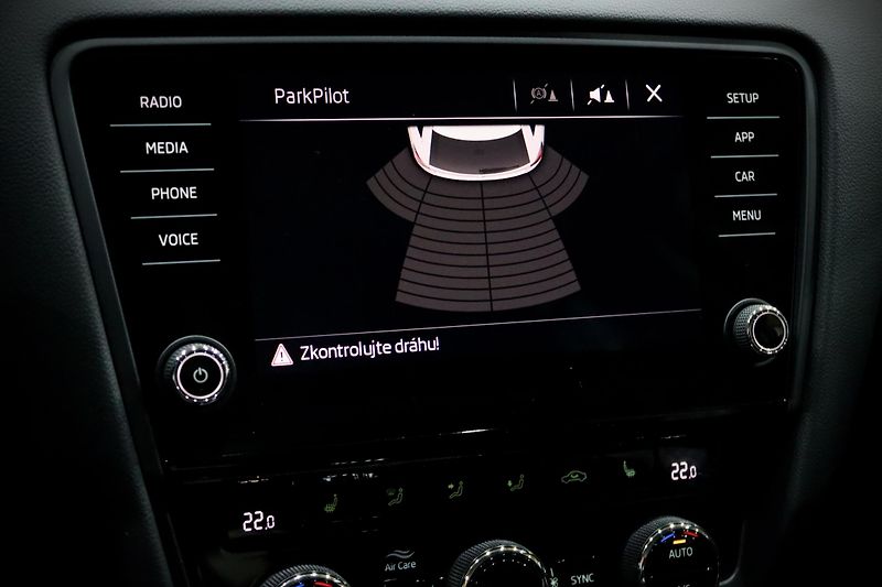 Škoda Octavia 3 FL Combi 1.4 TSI 110 kW DSG - fotka 27 z 31