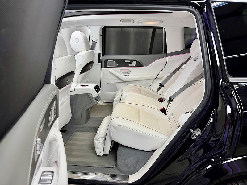 Mercedes-Benz GLS 600 4M MANUFACTUR, AIRMATIC, M - fotka 11 z 31