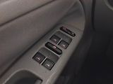 Volkswagen Passat (2004) Comfortline 1.9 TDI, po STK - náhled 18