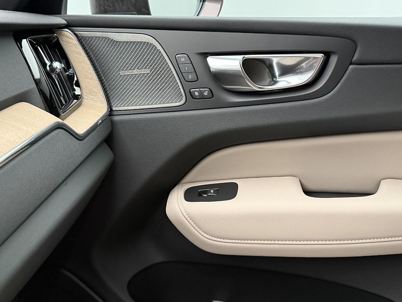 Volvo XC60 (2026) B5 AWD AUT BRIGHT PLUS - fotka 24 z 30