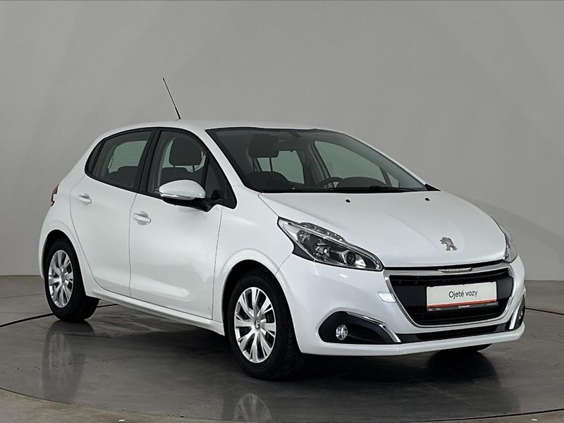 Peugeot 208 Hatchback 208 - fotka 14 z 26