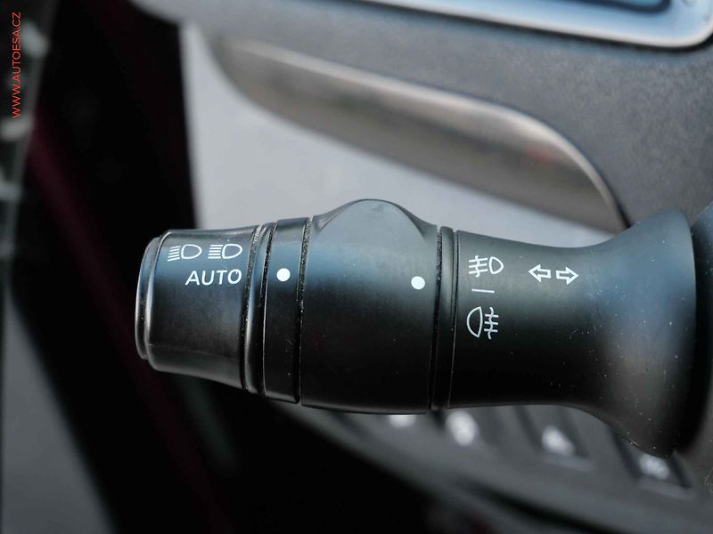 Renault Mégane (2014) 1.6 dCi, BOSE Edition - fotka 12 z 25