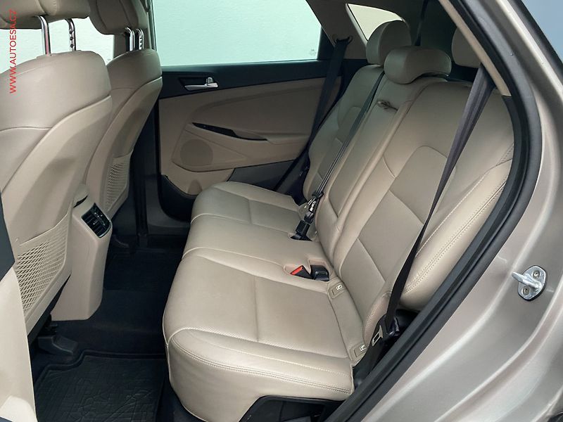 Hyundai Tucson (2017) 2.0 CRDi 4x4, ČR, Style - fotka 10 z 19