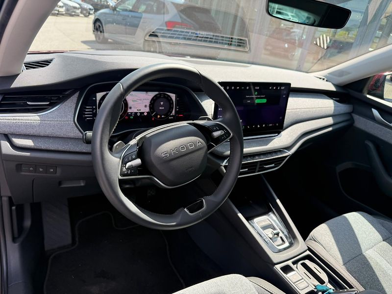 Škoda Octavia Top Selection 1.5 TSI 110kw DS - fotka 10 z 26