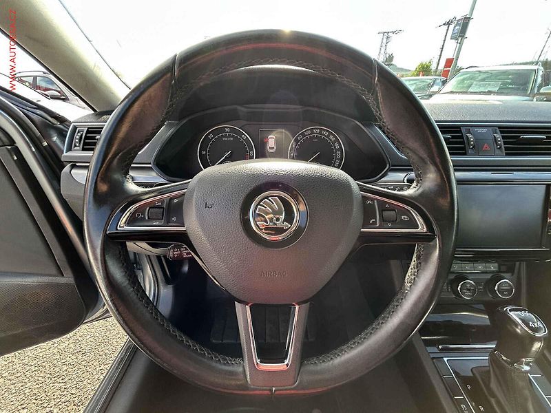 Škoda Superb (2016) 2.0 TDi 4x4, Style, DSG - fotka 12 z 19