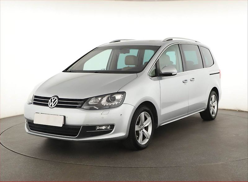 Volkswagen Sharan (2013) 2.0 TDI, Automat, 7 míst, Kůže - fotka 2 z 19