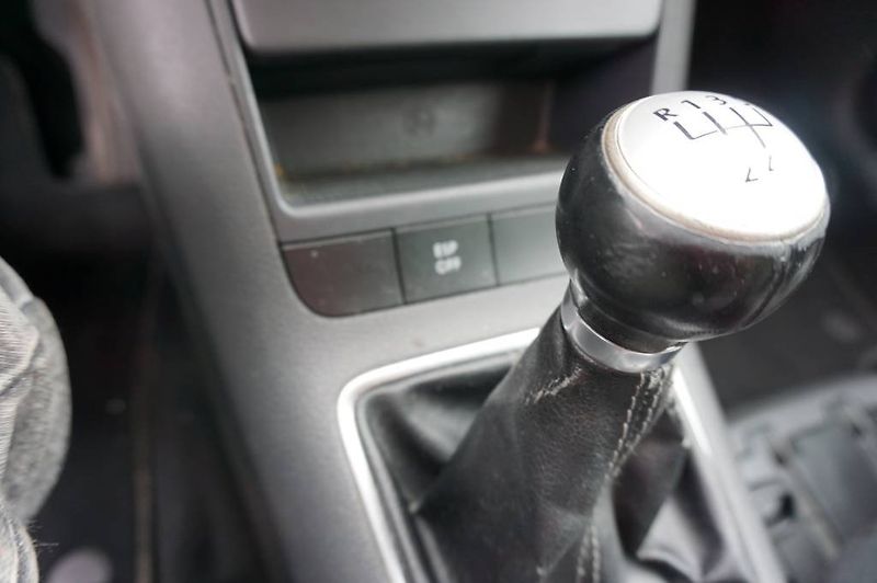 Volkswagen Golf Plus (2008) 1,9 - fotka 17 z 24