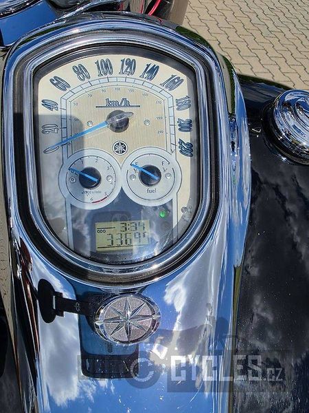 Yamaha XV 1900 A Midnight Star (2006) - fotka 12 z 15