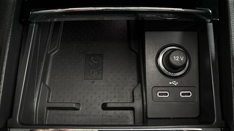 Škoda Karoq 1.5 TSI DSG Style - fotka 22 z 29