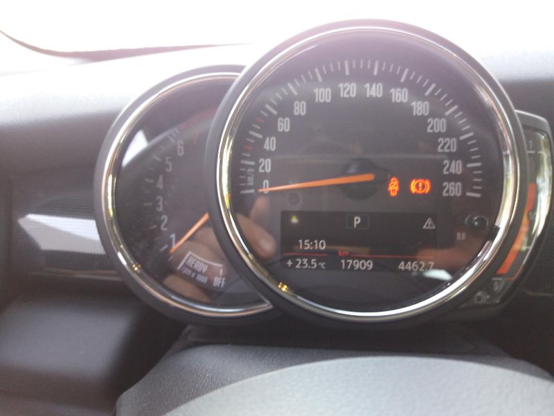Mini Cooper S 2.0i,141kW,1.MAJ-ČR!17.Tis-km! - fotka 17 z 29