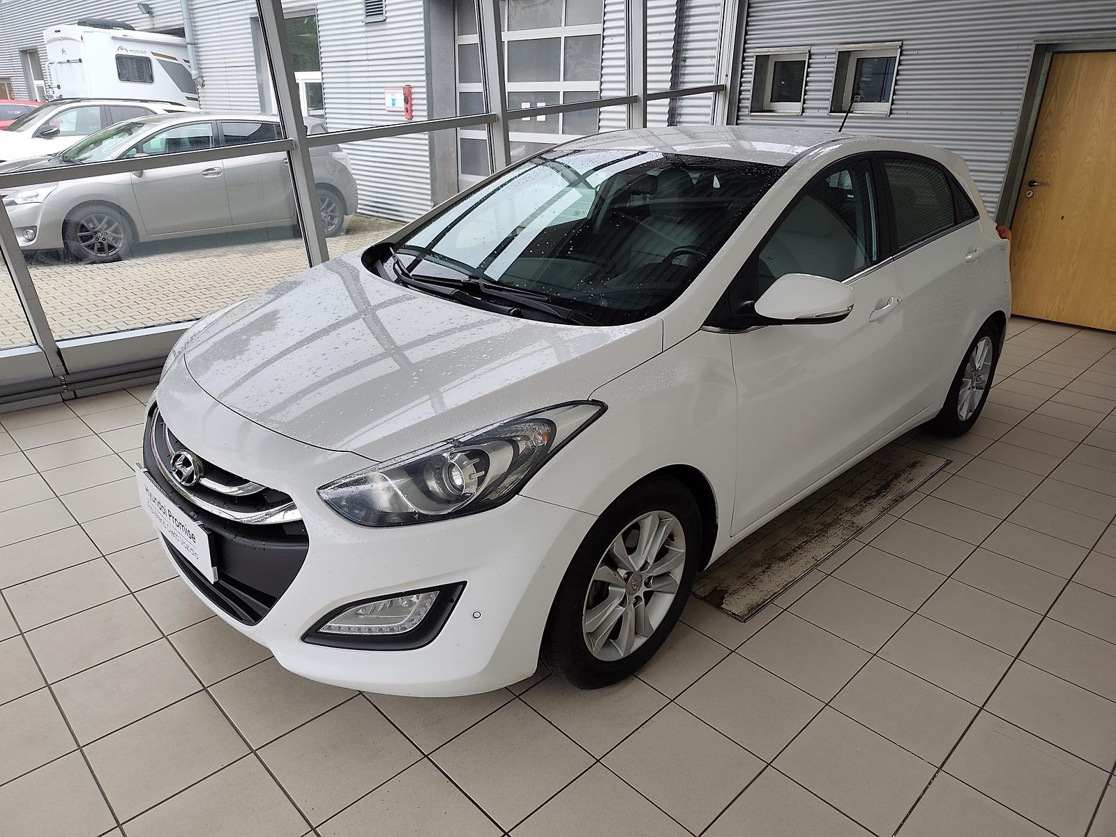 Hyundai i30 1.6i 88kW, AUTOMAT, ČR