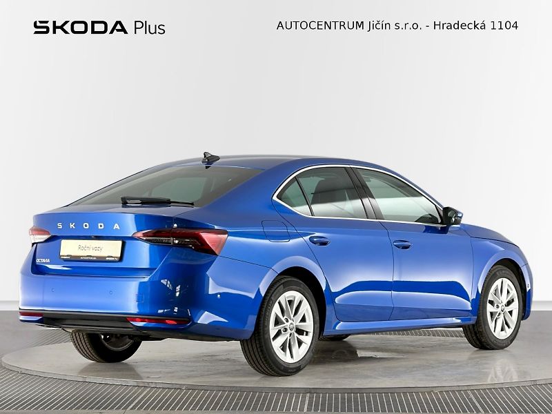Škoda Octavia (2025) 1.5TSI 110kW Top Selection - fotka 2 z 34