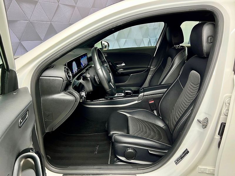 Mercedes-Benz Třídy A 180 CDI 85 KW 7G-DCT STYLE - fotka 11 z 26