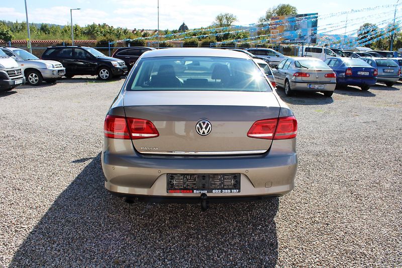 Volkswagen Passat (2011) 1.4TSI KLIMA EL.OKNA TAŽNÉ - fotka 6 z 23