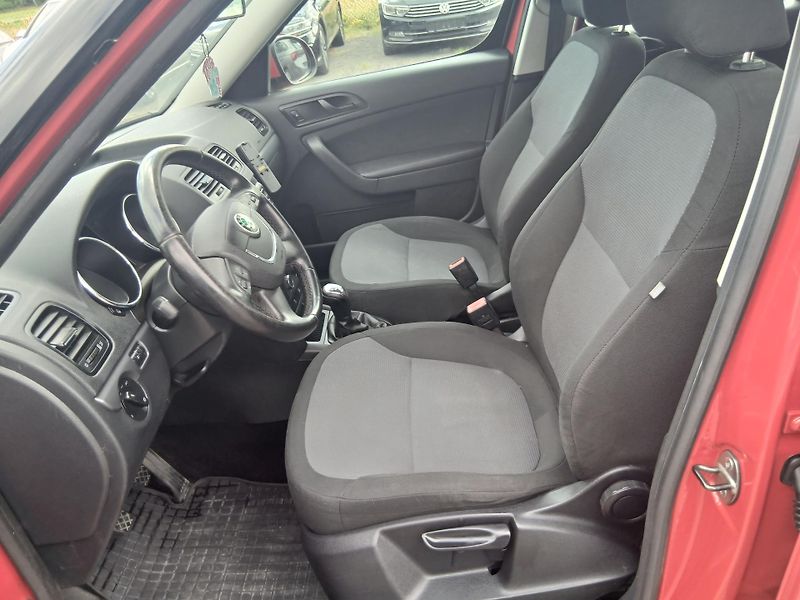 Škoda Yeti TSI, 4x4, nová STK - fotka 19 z 35
