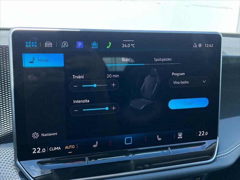 Volkswagen Passat Variant 1,5 eTSi 110kW 7DSG BUSINESS - fotka 25 z 28