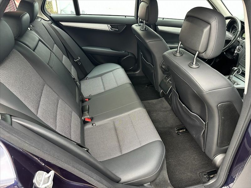 Mercedes-Benz Třídy C 2,2 CDI 100kW-SERVIS-MANUAL! - fotka 14 z 34