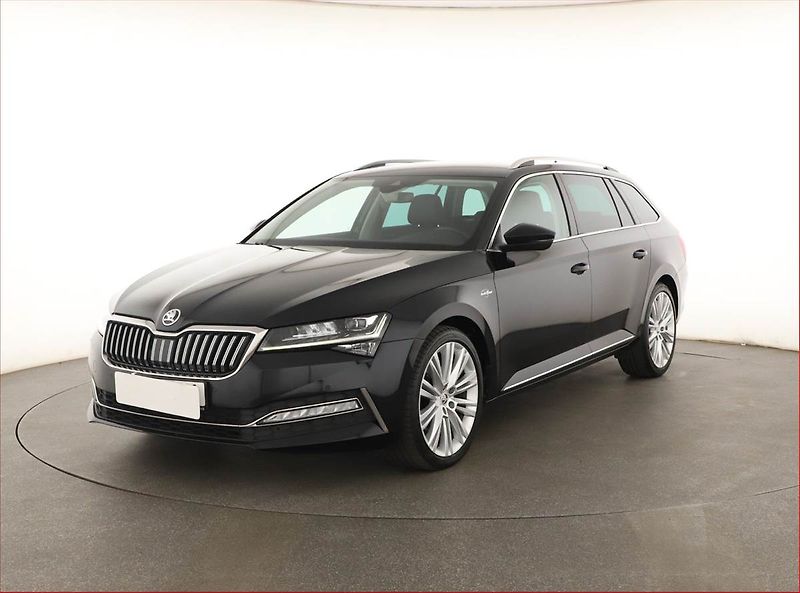 Škoda Superb (2020) Laurin&Klement 2.0 TDI - fotka 2 z 31