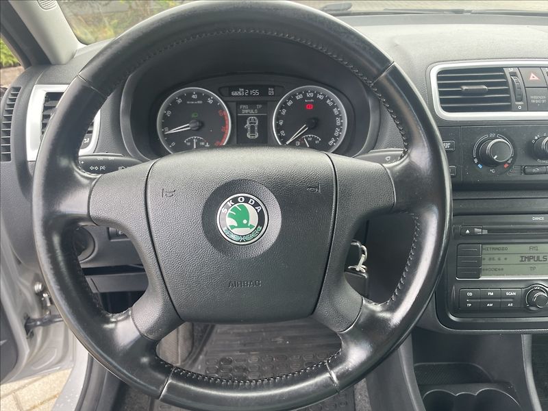 Škoda Fabia 1,4 i 16V Klima ESP serviska, - fotka 14 z 34