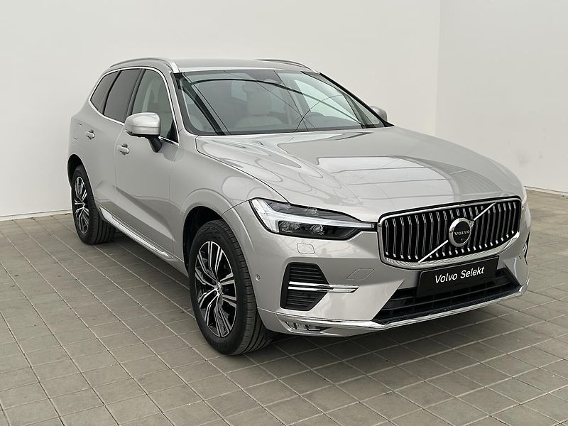 Volvo XC60 2.0 B5 4x4 INSCRIPTION - fotka 8 z 26