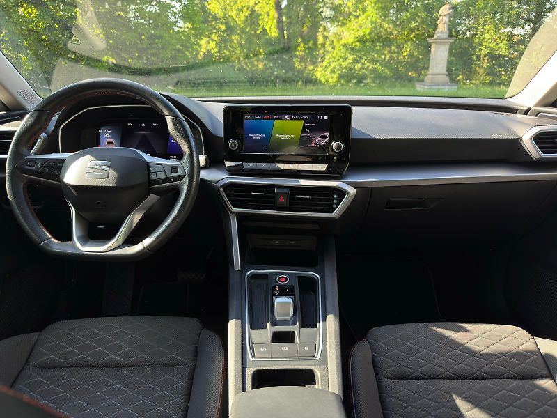 Seat Leon 2.0TDi FR DSG 150k 1.MAJIT. ČR - fotka 10 z 23