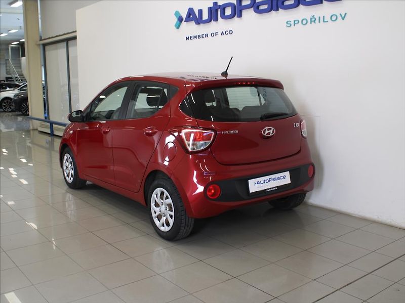 Hyundai i10 1,0 i 48kW 1.maj.ČR  86tkm. - fotka 3 z 15