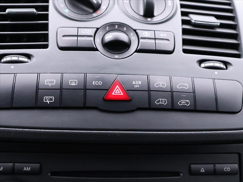 Mercedes-Benz Vito 2,2 110 CDI Long Klima 9-Míst - fotka 17 z 25
