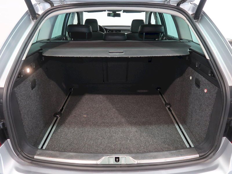 Škoda Superb (2013) ELEGANCE 2.0TDI 103KW 4x4 DSG - fotka 38 z 41