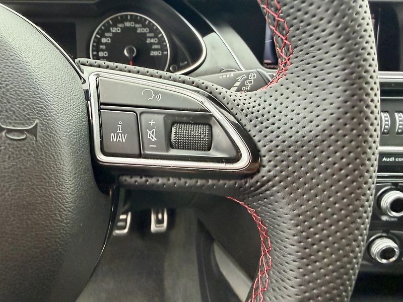 Audi A4 (2014) 2.0 TDI 110kW FACELIFT!!! - fotka 14 z 19