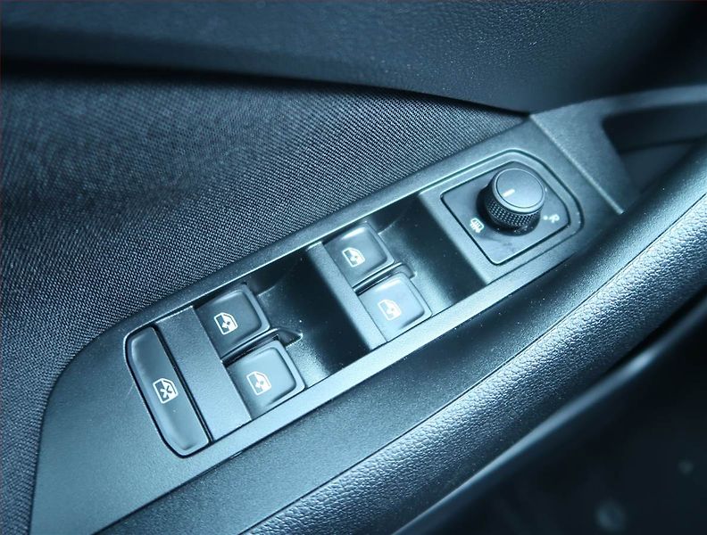 Škoda Kamiq (2025) 1.0 TSI - fotka 22 z 25