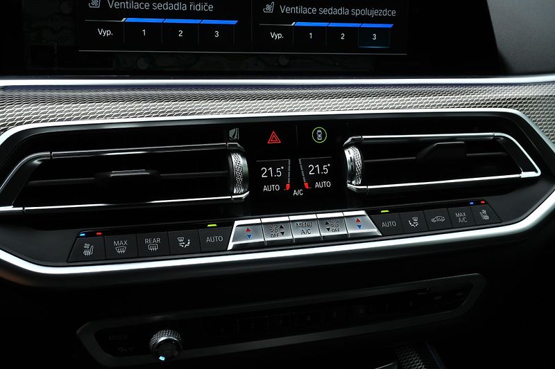 BMW X5 45e, ČR, H/K, Ventilace, Tažné - fotka 16 z 37
