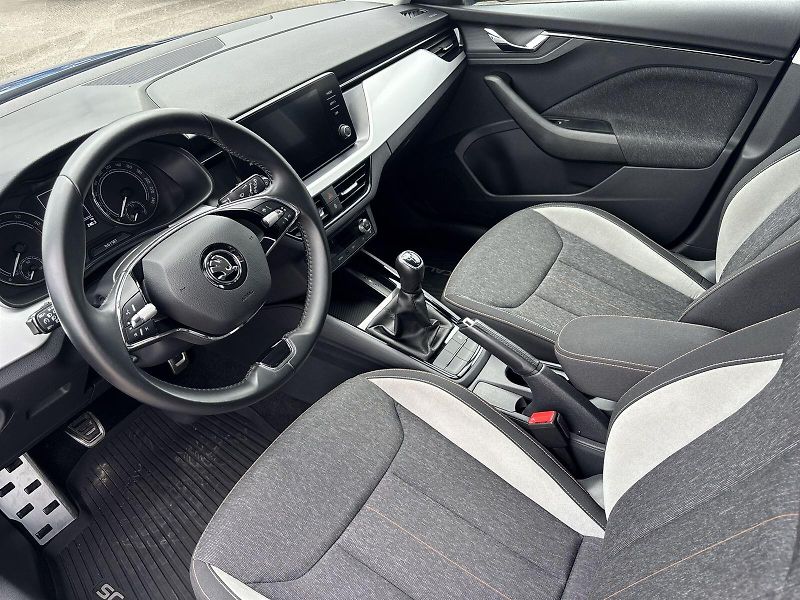 Škoda Scala (2021) 1.5 TSI Style - fotka 6 z 30