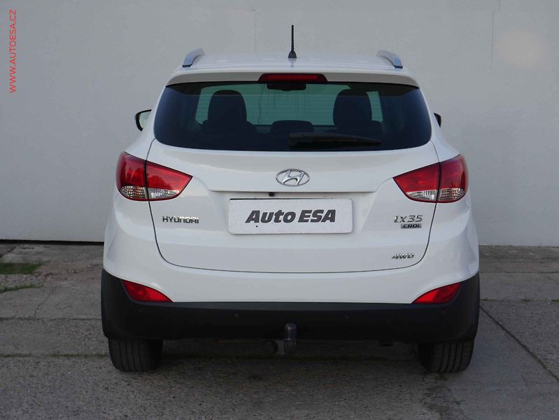 Hyundai ix35 (2012) 2.0CRDi 4x4, AC - fotka 5 z 20